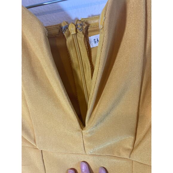 Saint + Secrets Dressy Gold Romper S Ruffle Scalloped Cocktail One-Piece Holiday - Picture 5 of 6